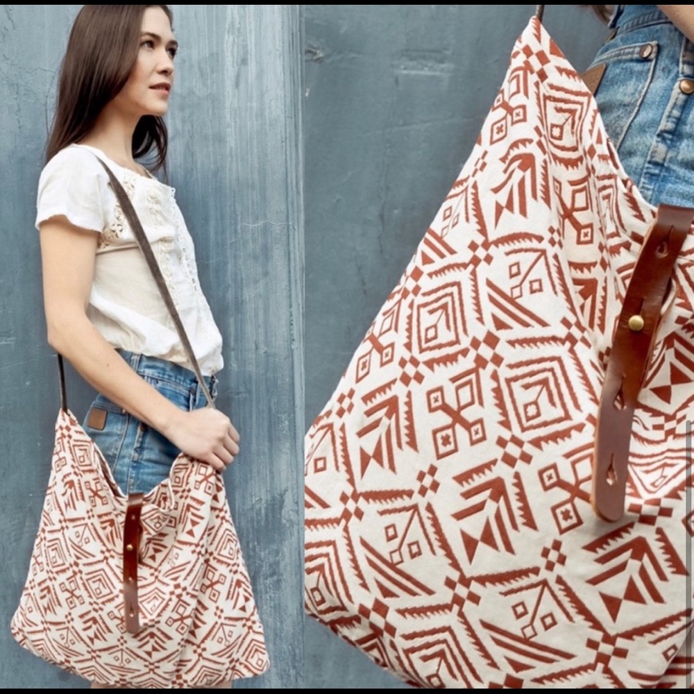 New! Ethnic print brown and cream shoulder bag - Picture 6 of 6